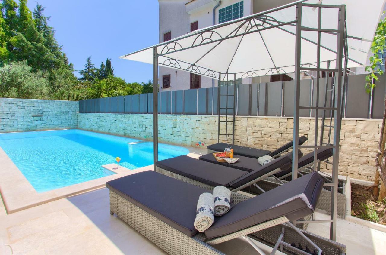Luxury Vall Apartment Крк Екстер'єр фото