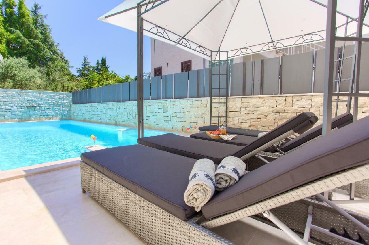 Luxury Vall Apartment Крк Екстер'єр фото