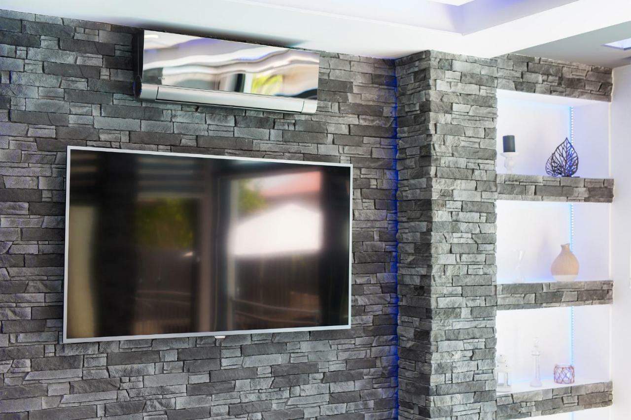Luxury Vall Apartment Крк Екстер'єр фото