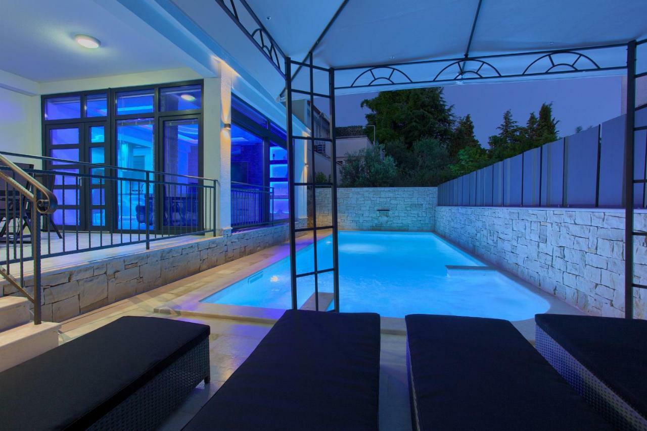 Luxury Vall Apartment Крк Екстер'єр фото